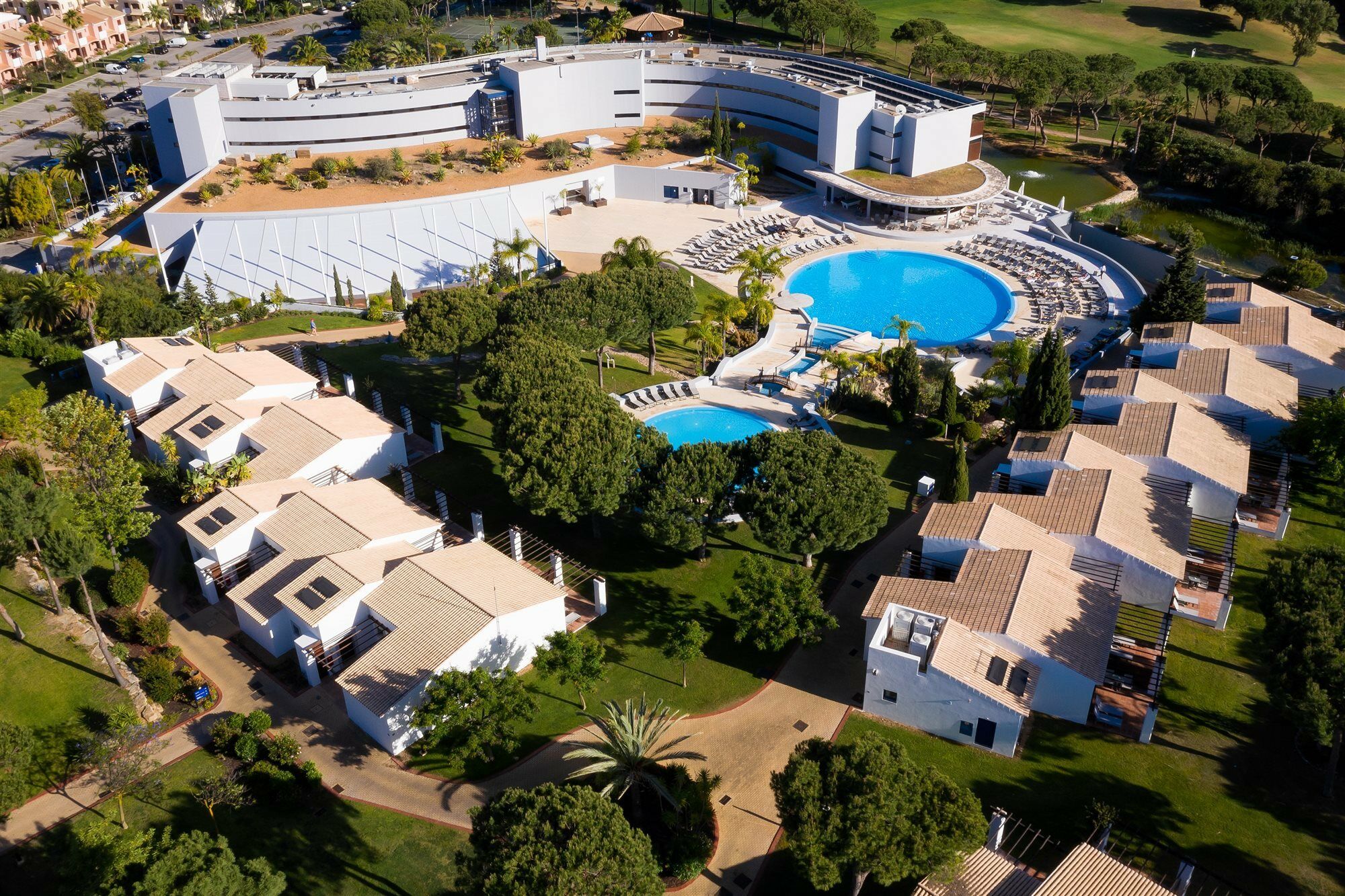 Pestana Vila Sol - Vilamoura Premium Golf Resort Exteriér fotografie Aerial view of the resort